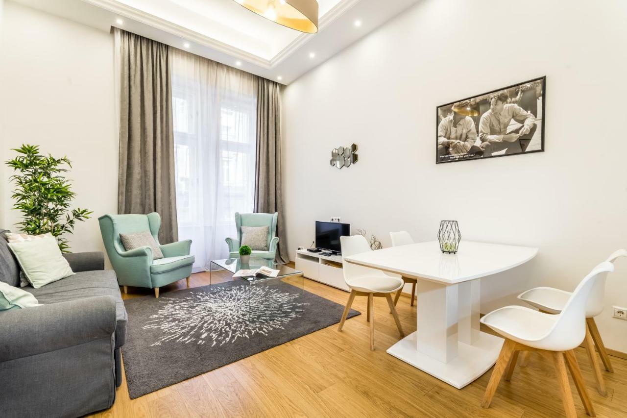 Hello Downtown Apartment - Movie Budapest Bagian luar foto