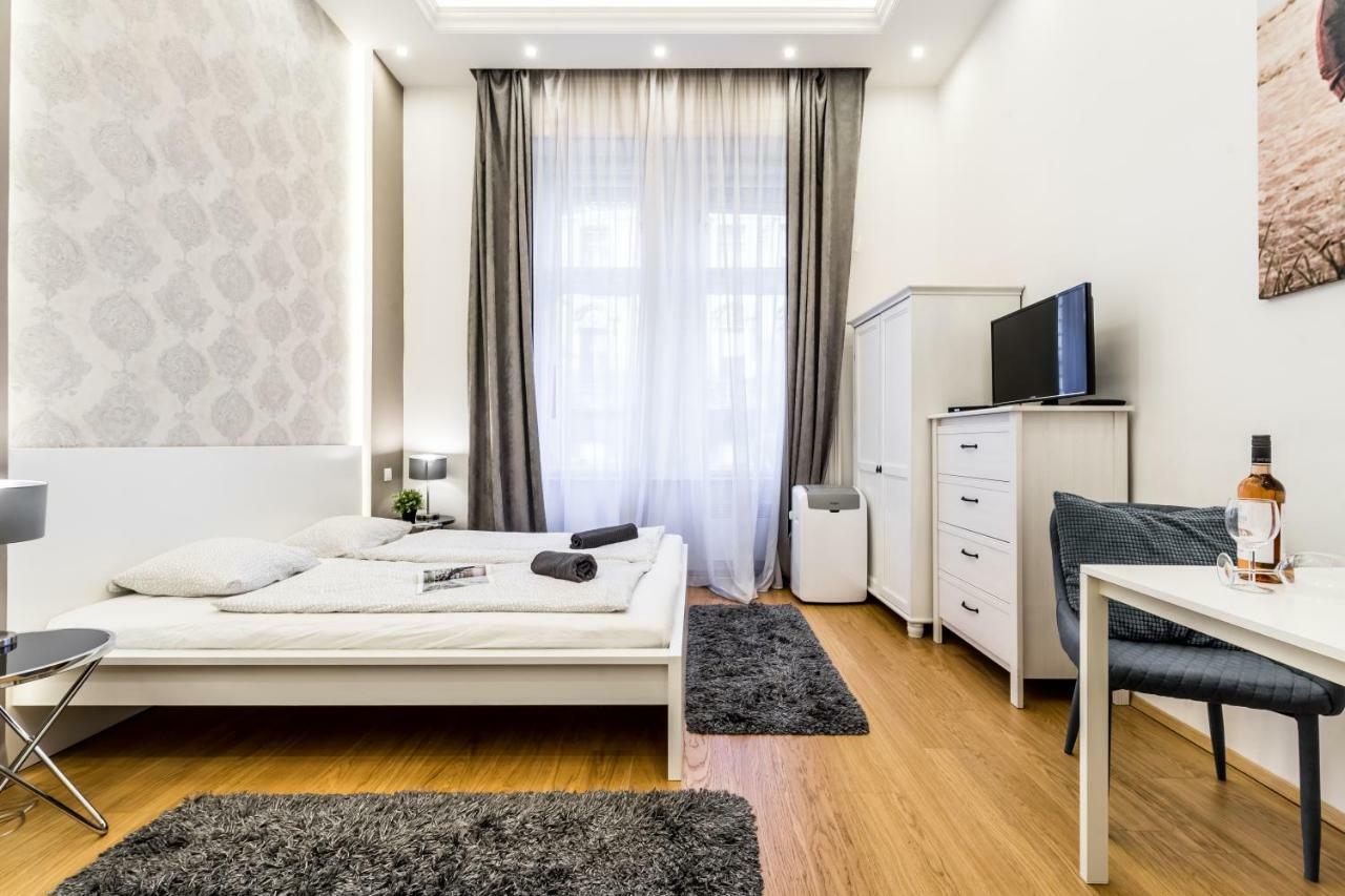 Hello Downtown Apartment - Movie Budapest Bagian luar foto