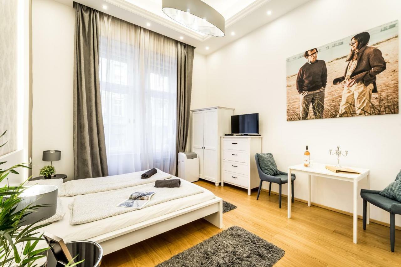 Hello Downtown Apartment - Movie Budapest Bagian luar foto